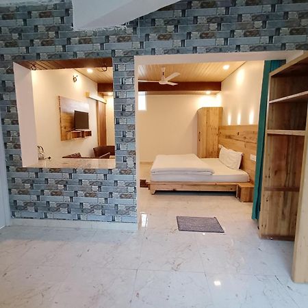 Hill Hoppers Hotel Рішикеш Екстер'єр фото