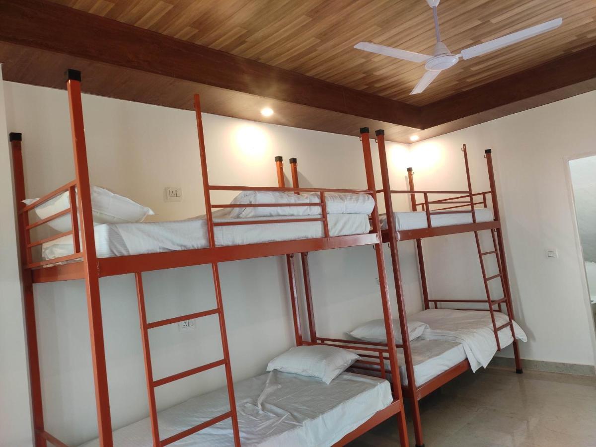 Hill Hoppers Hotel Рішикеш Екстер'єр фото